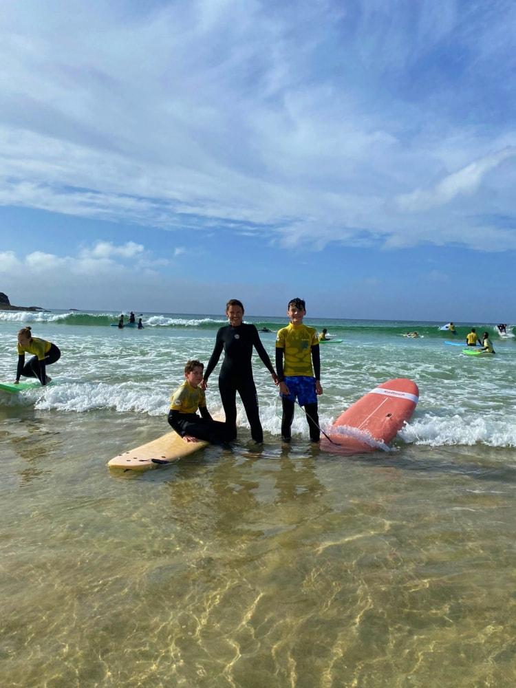 Family surf lesson in St Ives
